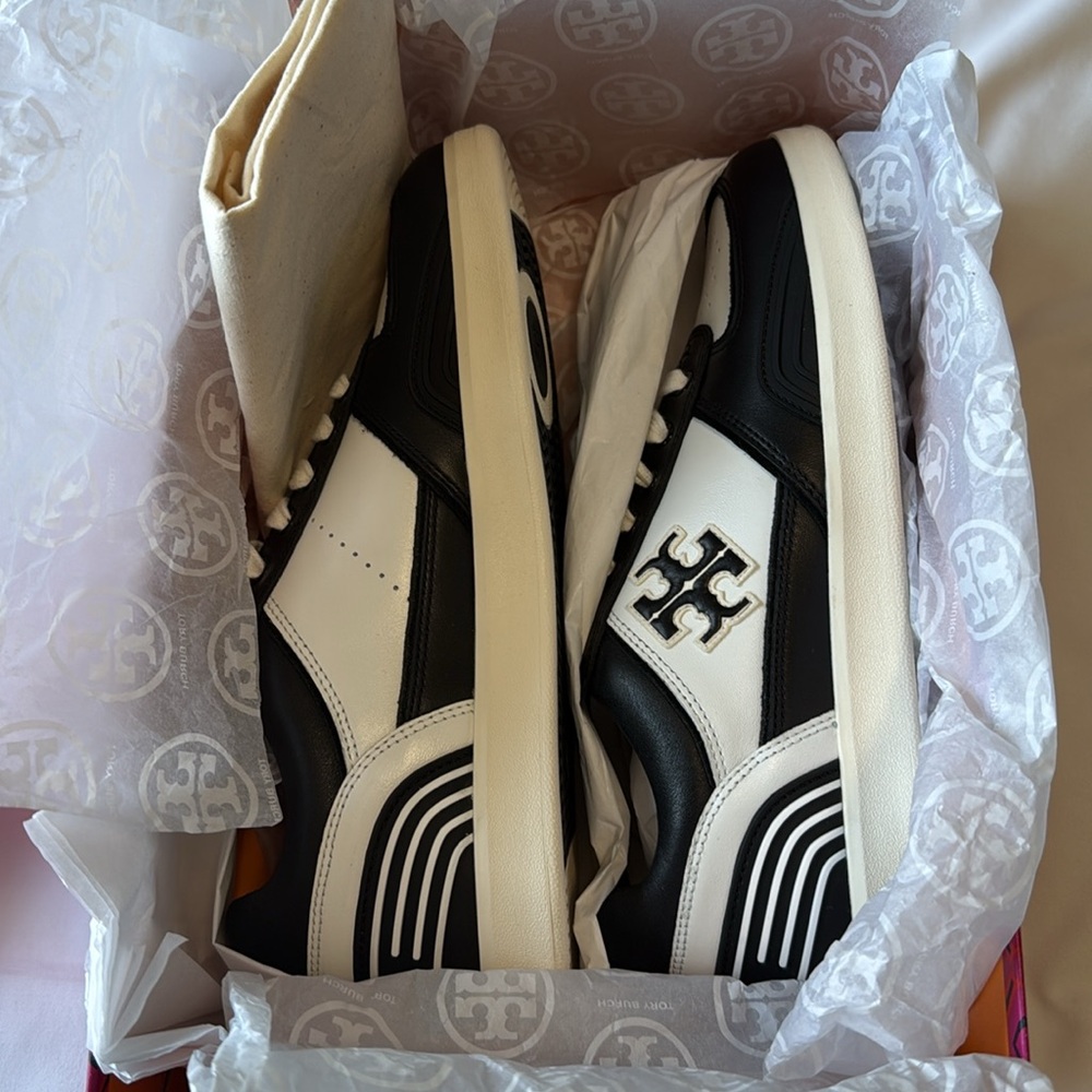 Tory Burch Clover Court Sneaker - Picture 7 of 7